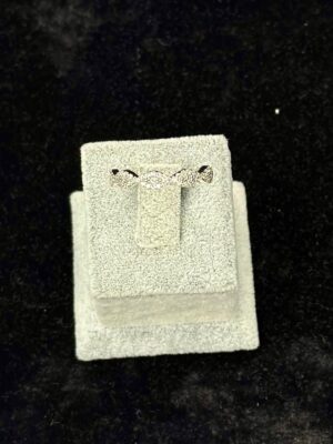 dcc4deaa-9830-4826-8937-1ae257a2d410