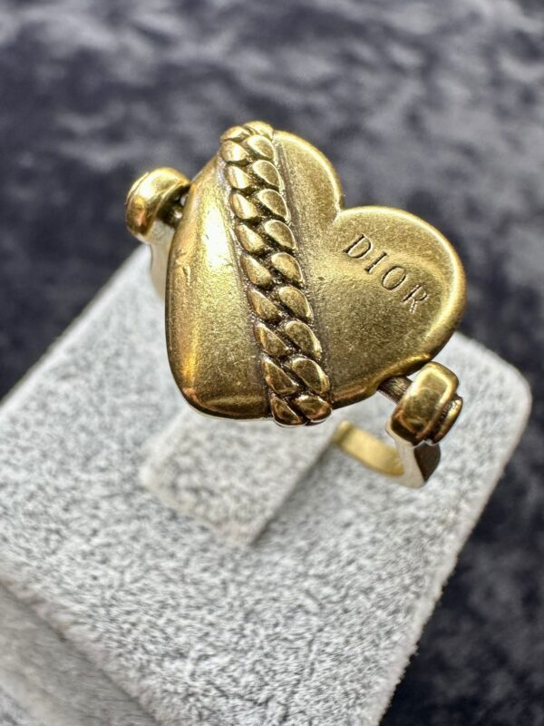 DİOR MARKA MODEL YÜZÜK
