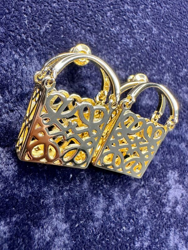 LOWE GOLD MARKA MODEL ÇELİK KÜPE