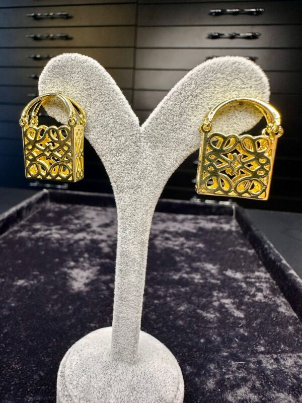 LOWE GOLD MARKA MODEL ÇELİK KÜPE