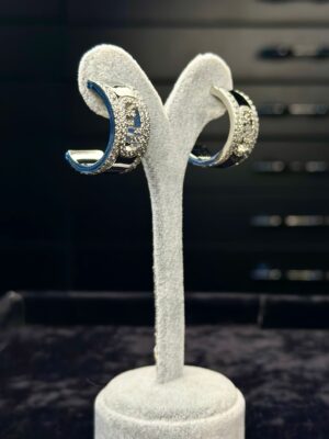 FND MARKA MODEL SILVER ÇELİK KÜPE